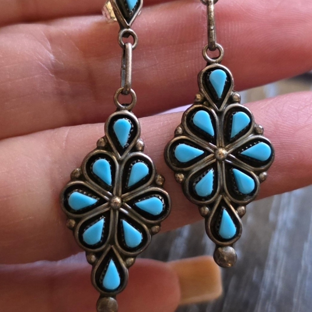Native American 925 Silver Zuni Signed Turquoise Silver Floral Earrings - Picture 4 of 7
